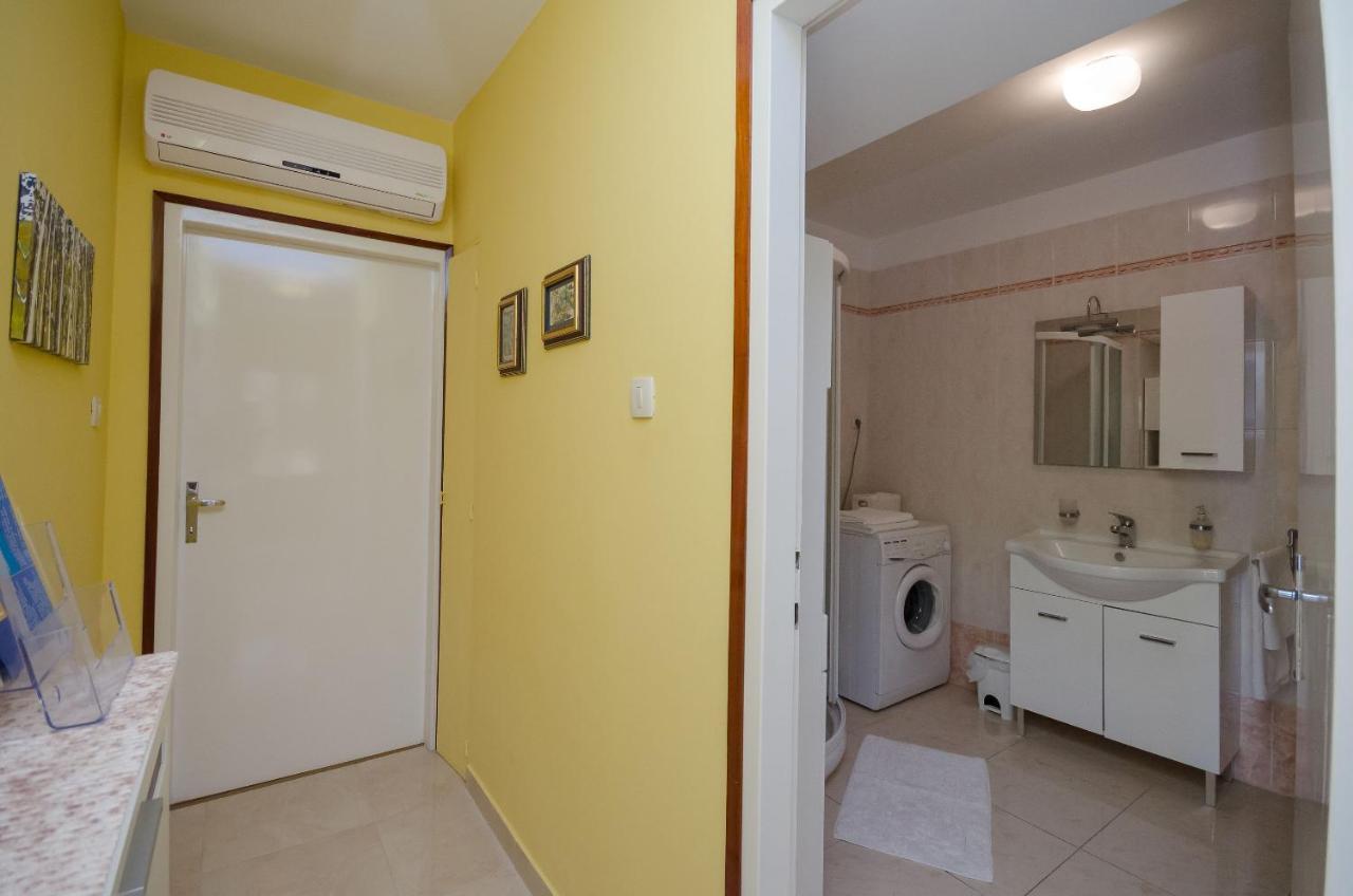 Apartment Bozic オパティヤ エクステリア 写真